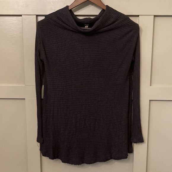 FREE People We the Free Lover Ribbed Split Back Pullover In Black Size XS - Picture 8 of 14